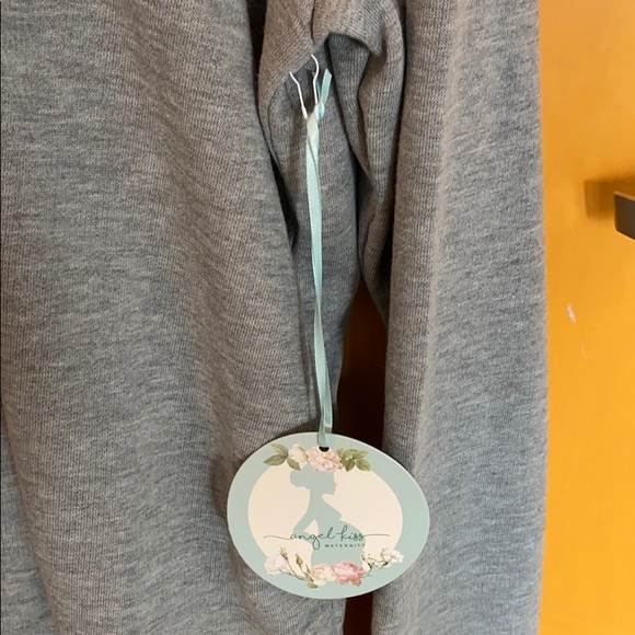 ♥️Cutest Maternity Sweatshirt♥️ - Picture 4 of 4